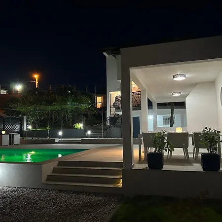 Siaa Villa *